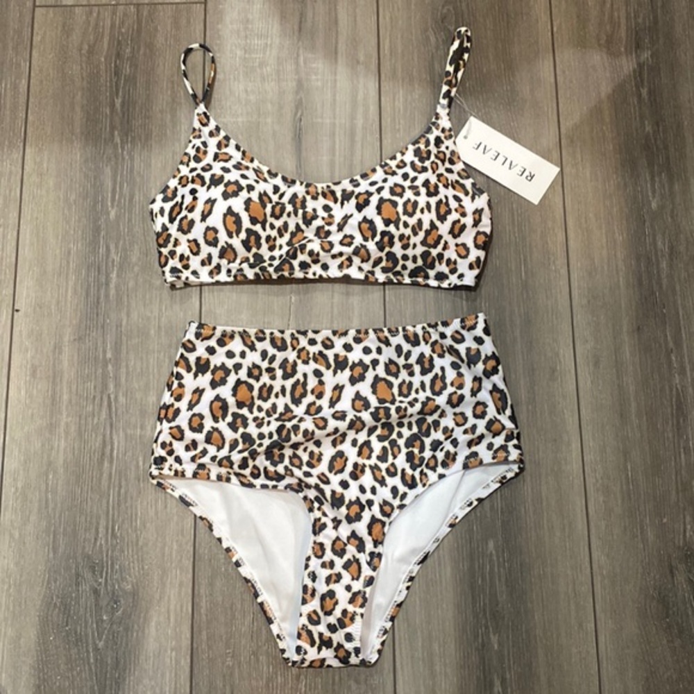 NWT! Cheetah Print‎ Bikini
